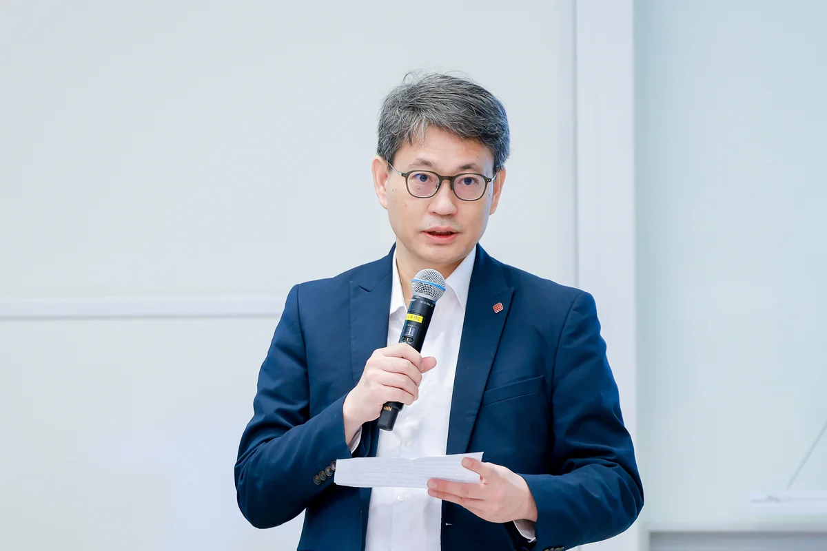 理大副校長（研究及創新）趙汝恒教授於結業禮上致辭。