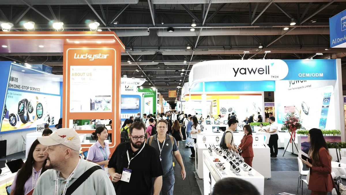 環球資源二期展覽於香港亞洲國際博覽館揭幕，吸引逾2,000家展商參展。